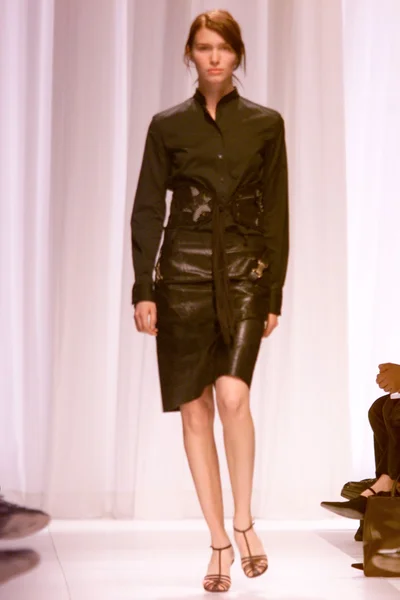 Look 17